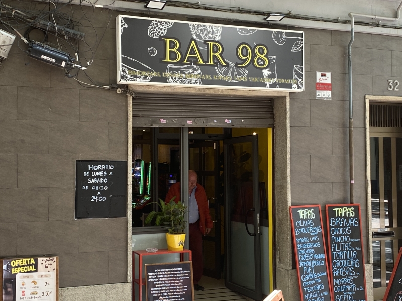 Bar 98